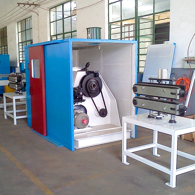 Hose Wrap And Unwrap Cloth Machine (Flex Mandrel)